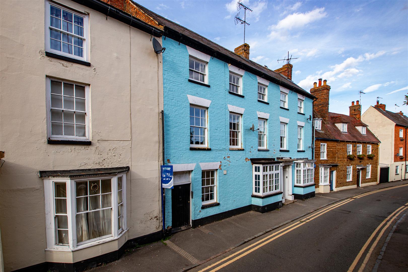 1 bed property in Park Street, Towcester